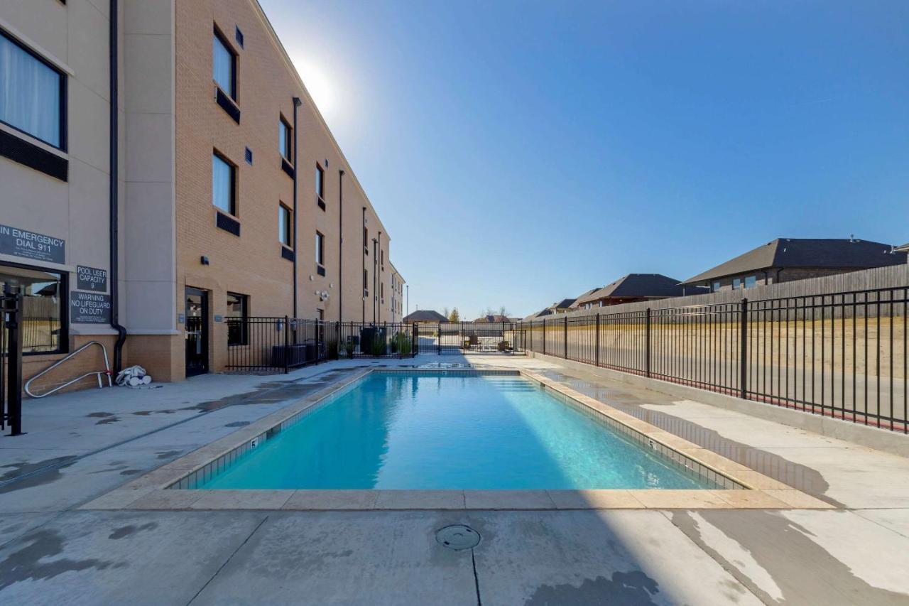 Comfort Inn & Suites Harrah Choctaw Zewnętrze zdjęcie