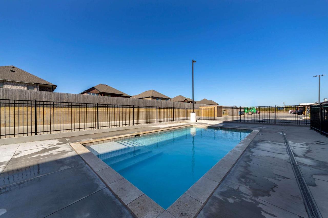 Comfort Inn & Suites Harrah Choctaw Zewnętrze zdjęcie