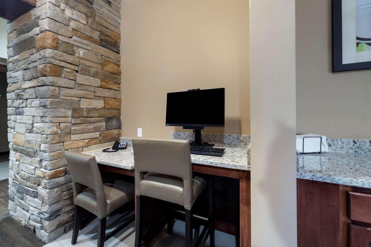 Comfort Inn & Suites Harrah Choctaw Zewnętrze zdjęcie