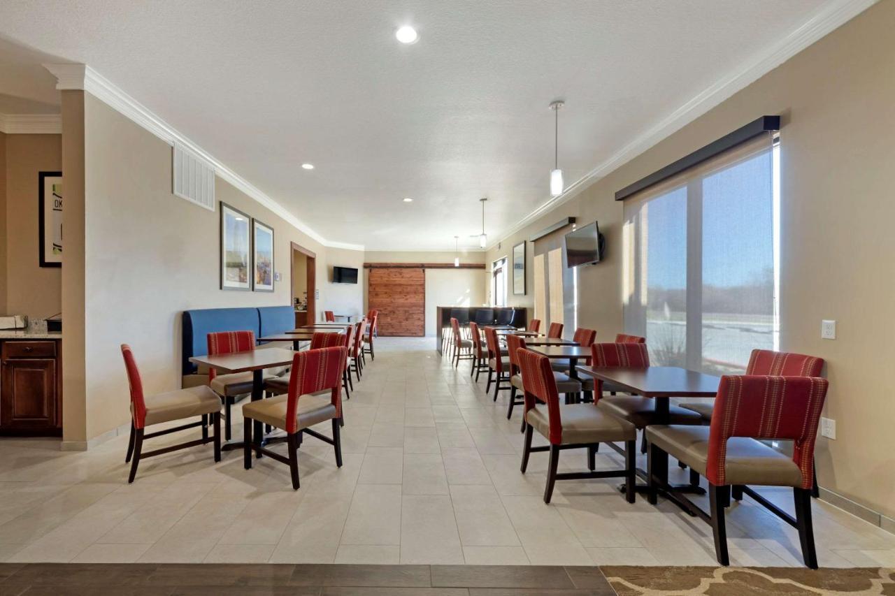 Comfort Inn & Suites Harrah Choctaw Zewnętrze zdjęcie